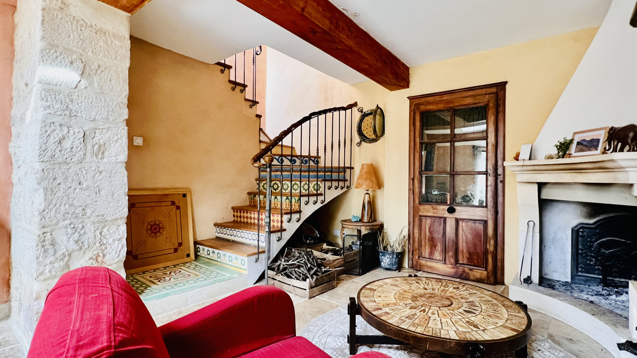 MAISON PROVENÇALE DANS UN SITE PRIVILÉGIÉ