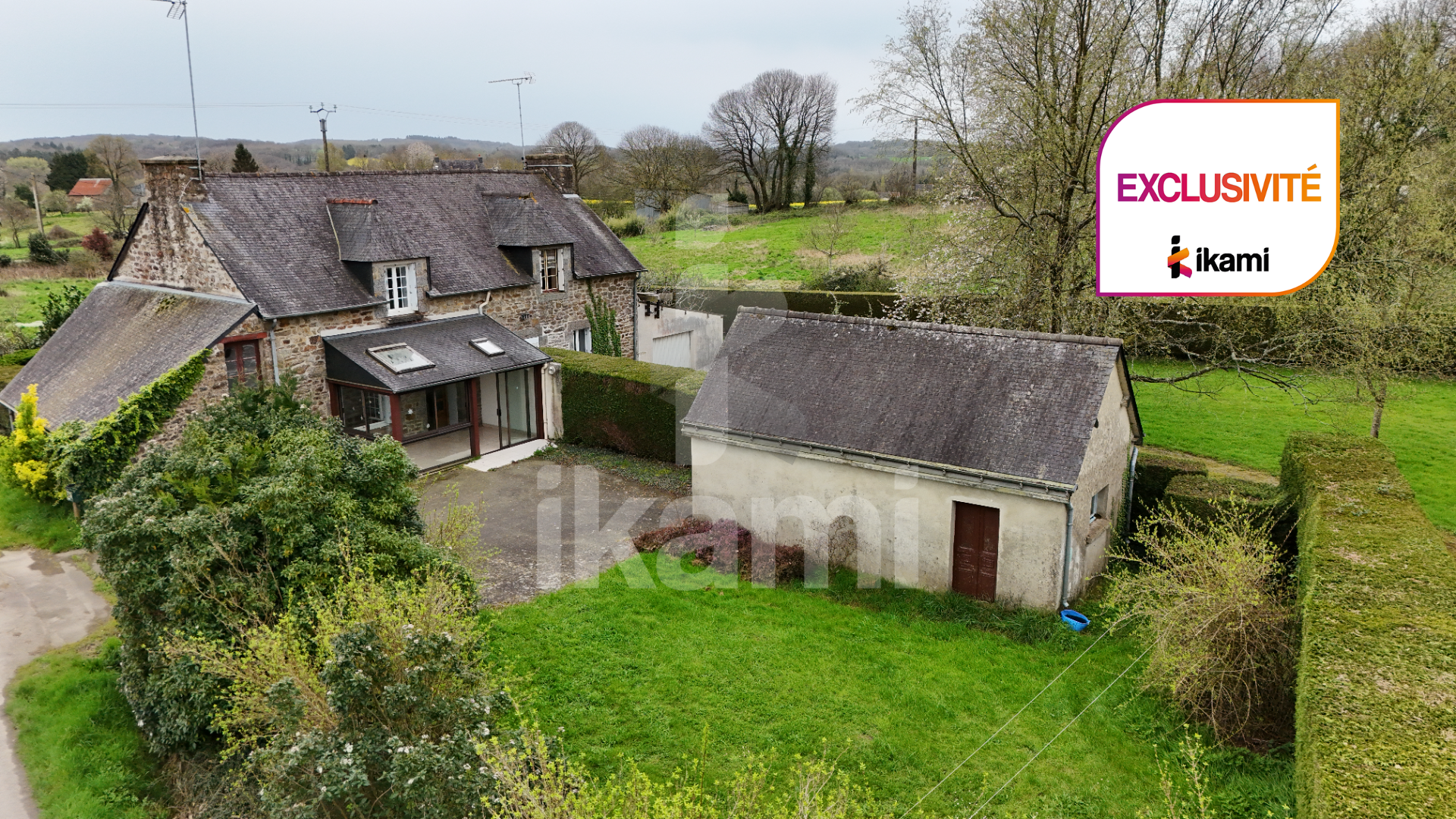 Maison à rénover sur 2 000 m2 de terrain