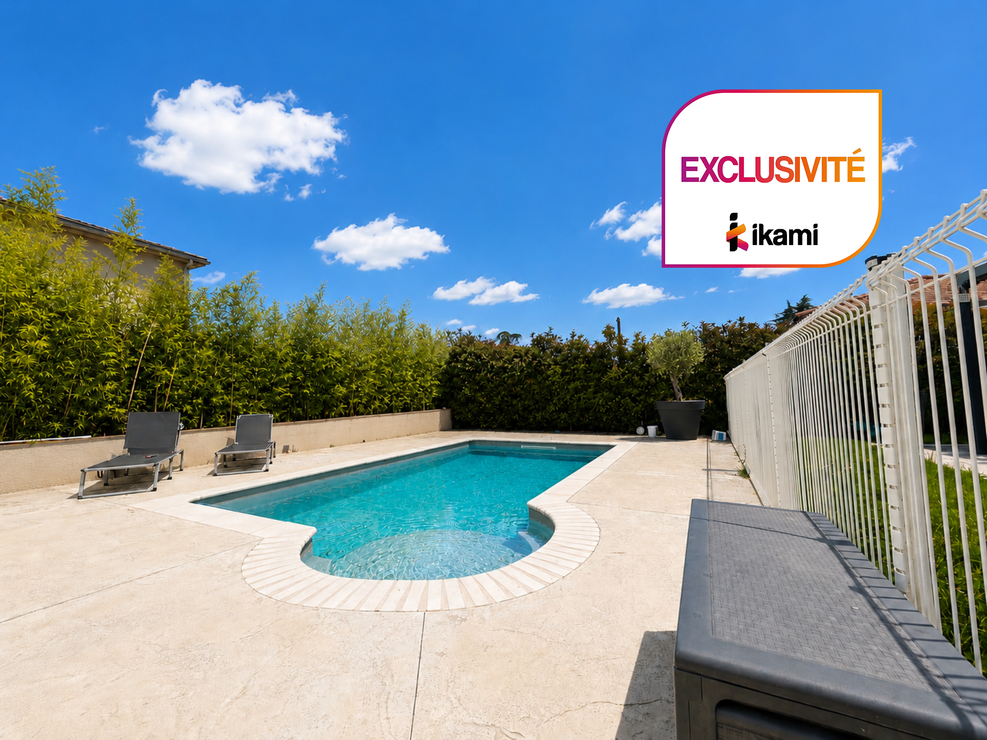 Maison 6 pièces avec terrasse, piscine et poolhouse à deux p