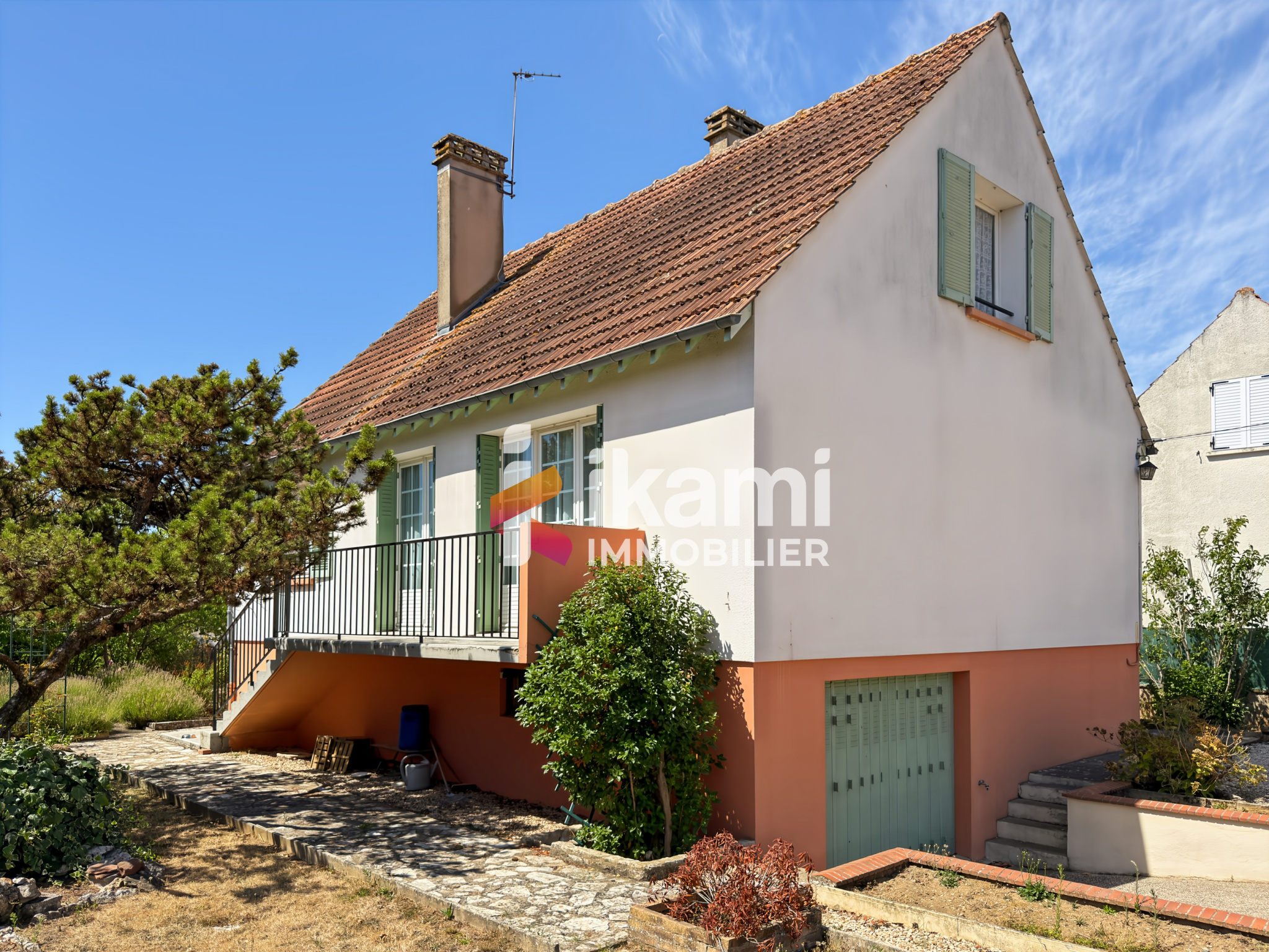 Maison 6 pièces de 100 m2 à St Clément