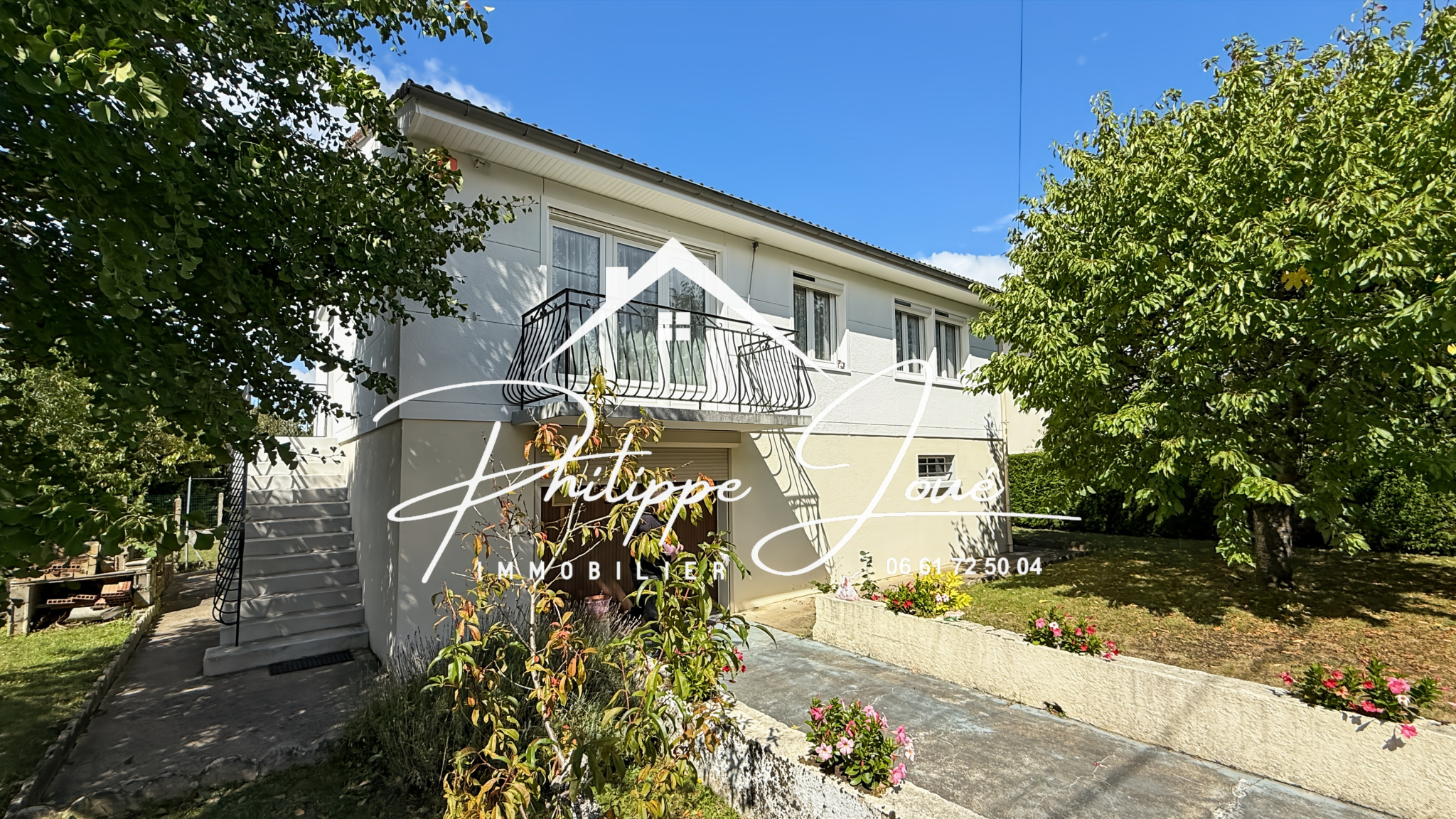 Maison 4 pièces de 81 m2 à Villeneuve l'Archevêque 89190