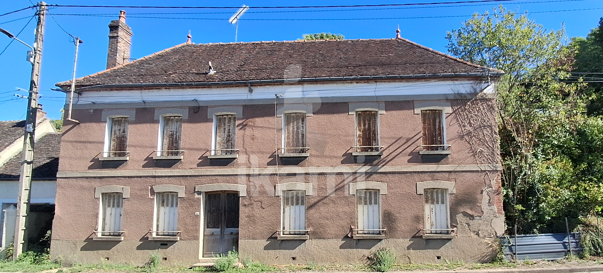 VILLECIEN - Maison à rénover- 298m2 - 6 Chambres