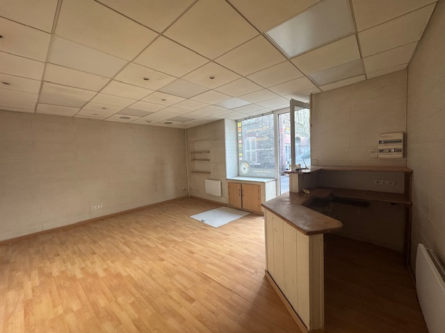 IMMEUBLE/LOCAL COMMERCIAL/APPARTEMENT VIRIVILLE