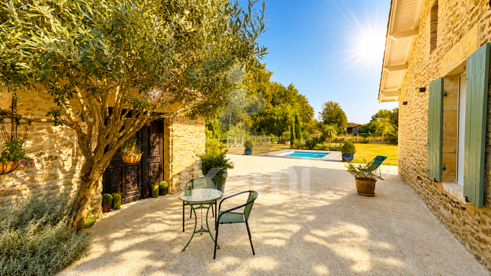 Superbe maison avec piscine, dépendances et fort potentiel d