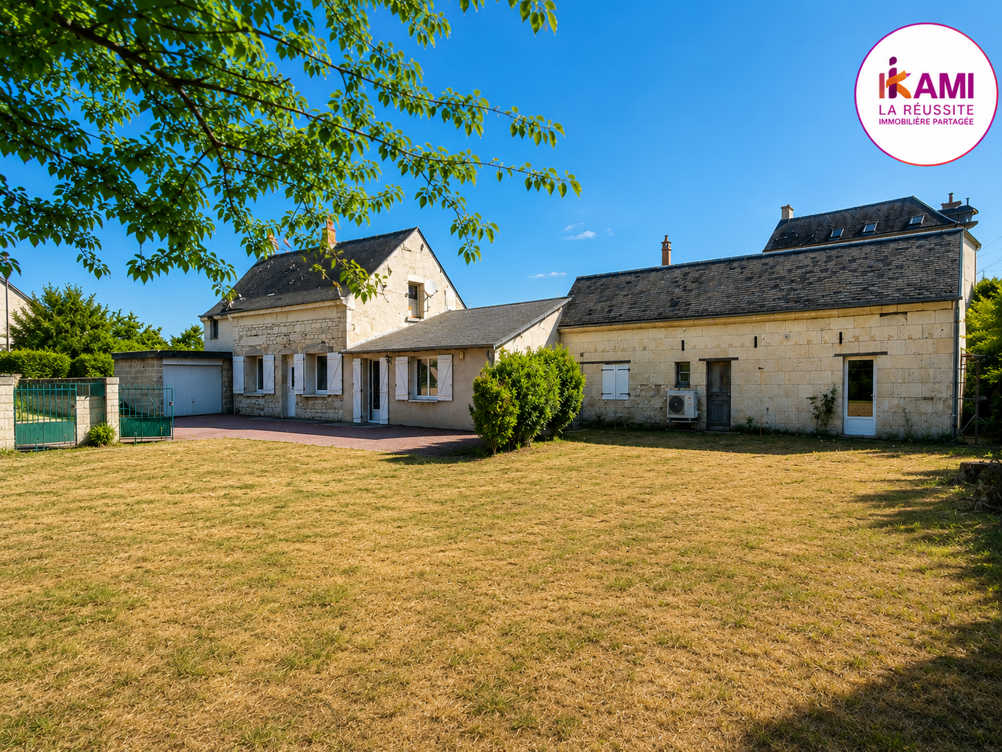 Maison 3 chambres au calme avec garage, dépendances et jardi