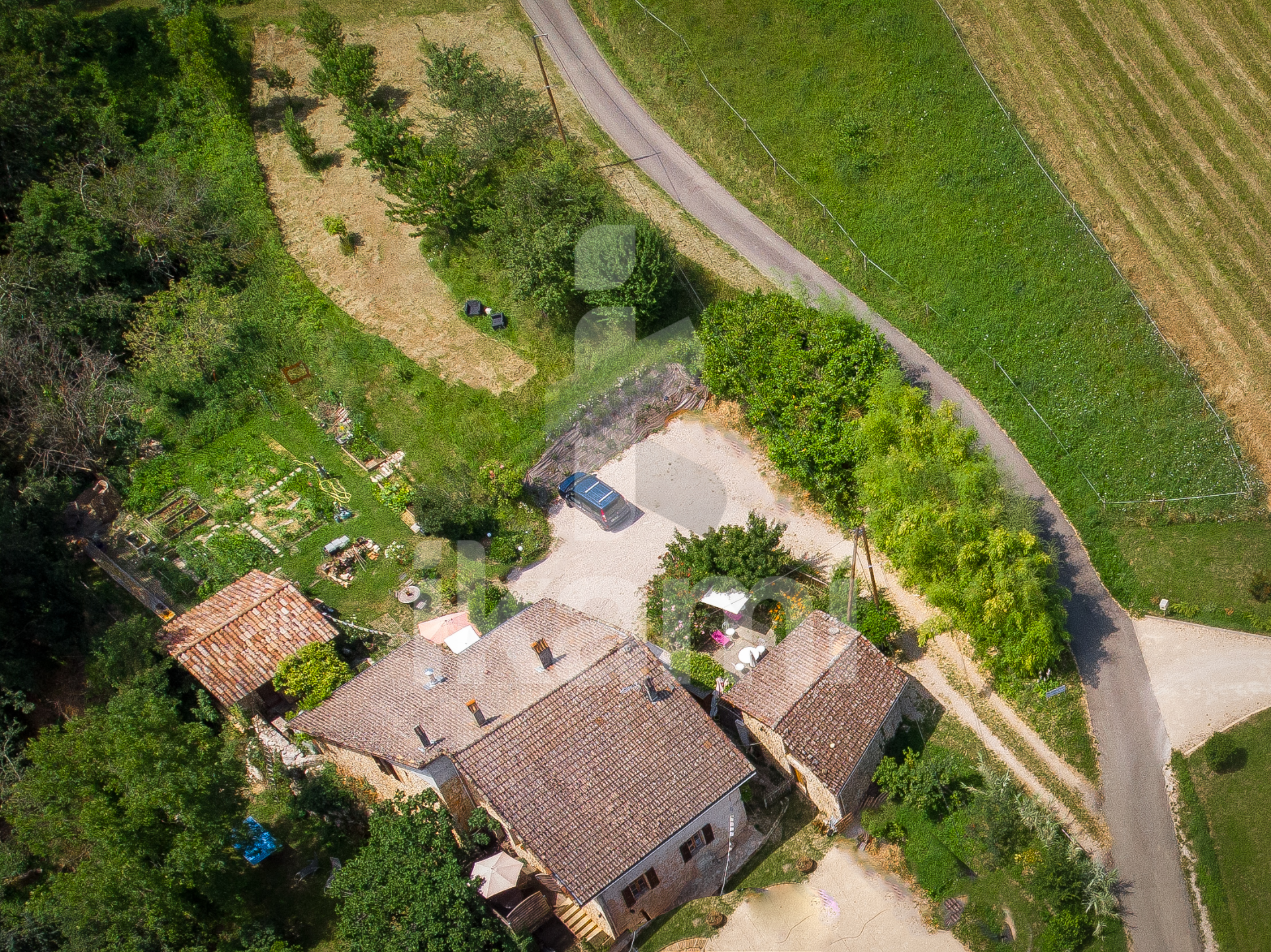 Maison en pierre + gîte au coeur du Royans